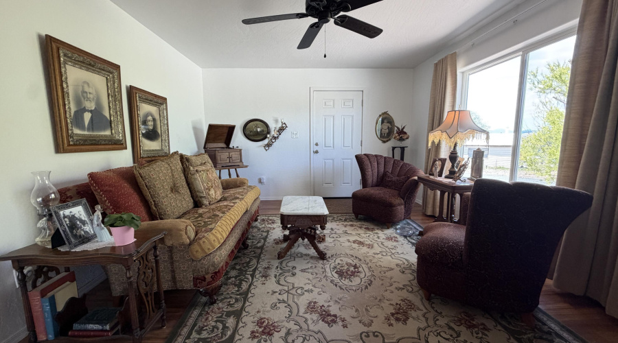232 S. Hopi Street, Springerville, AZ