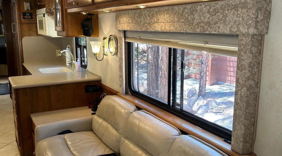 RV COUCH