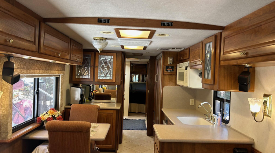 RV KITCHEN
