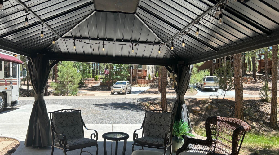 METAL GAZEBO