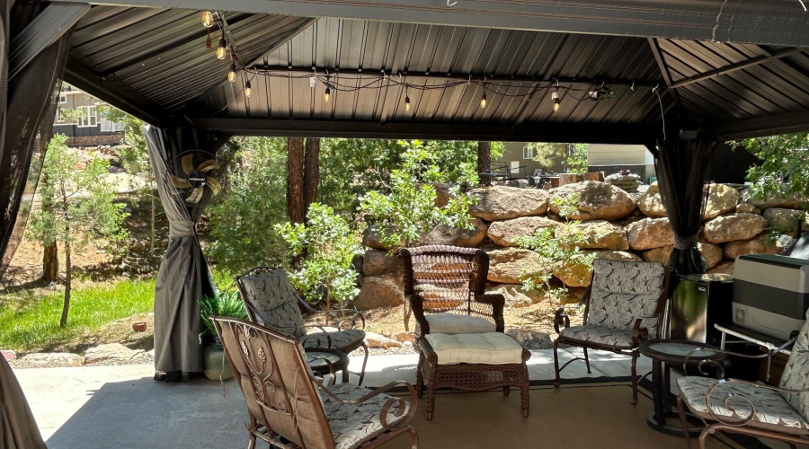 METAL GAZEBO