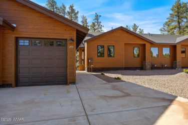 2701 Villa Loop, Show Low, Arizona 85901, ,Rentals,For Sale,Villa,261496