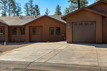 2711 Villa Loop, Show Low, Arizona 85901, ,Rentals,For Sale,Villa,261499