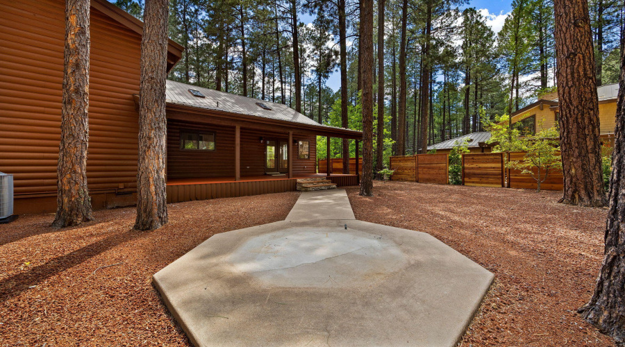 8424AlchesayDr-Pinetop-AZ-25