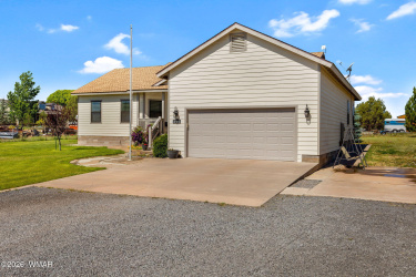 1064 Pearce Lane, Show Low, Arizona 85901, Bedrooms, ,Bathrooms,Residential,For Sale,Pearce,261529