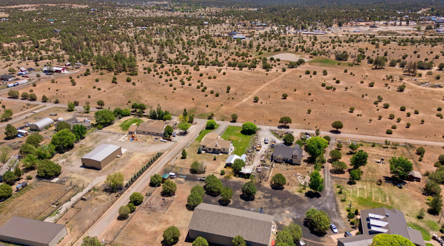 1064PearceLn-ShowLow-AZ-Drones-5