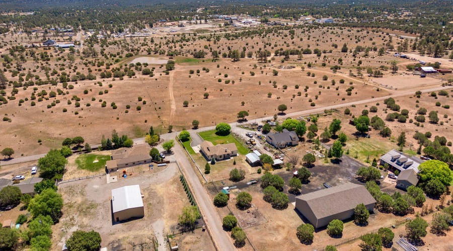 1064PearceLn-ShowLow-AZ-Drones-4