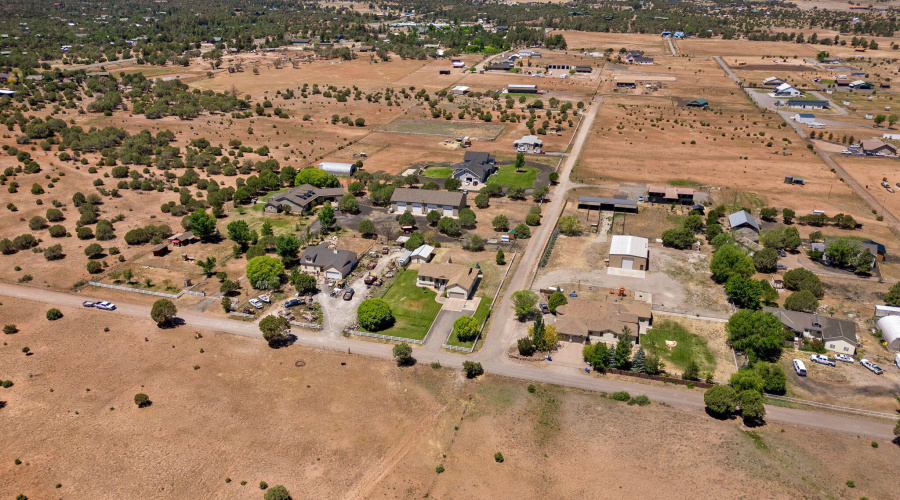 1064PearceLn-ShowLow-AZ-Drones-2