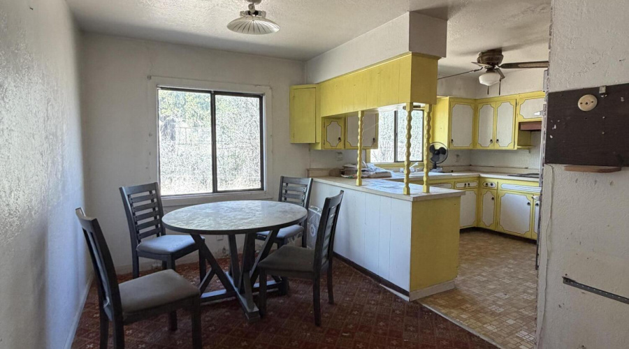 704 S. Voigt Street, Springerville