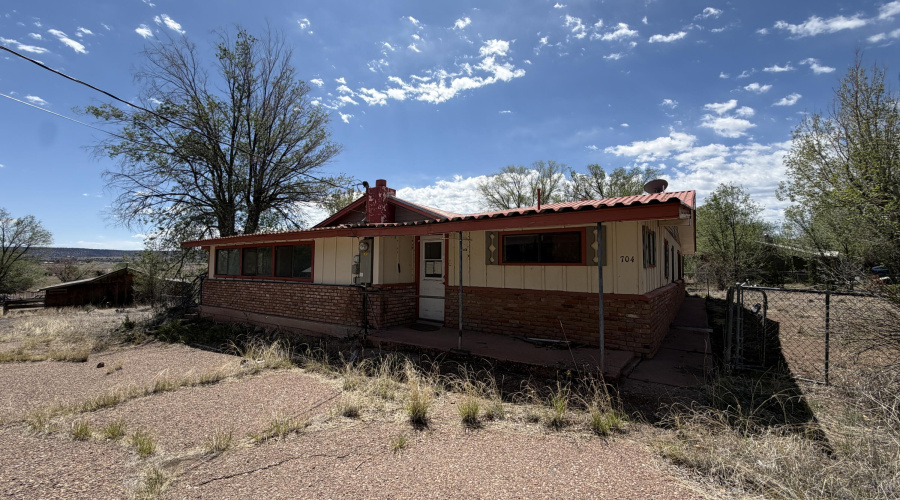 704 S. Voigt Street, Springerville