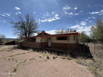 704 Voigt Street, Springerville, Arizona 85938, Bedrooms, ,Bathrooms,Residential,For Sale,Voigt,261519