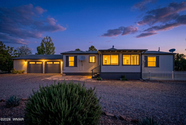 2136 Shell Canyon Road, Overgaard, Arizona 85933, Bedrooms, ,Bathrooms,Residential,For Sale,Shell Canyon,261515