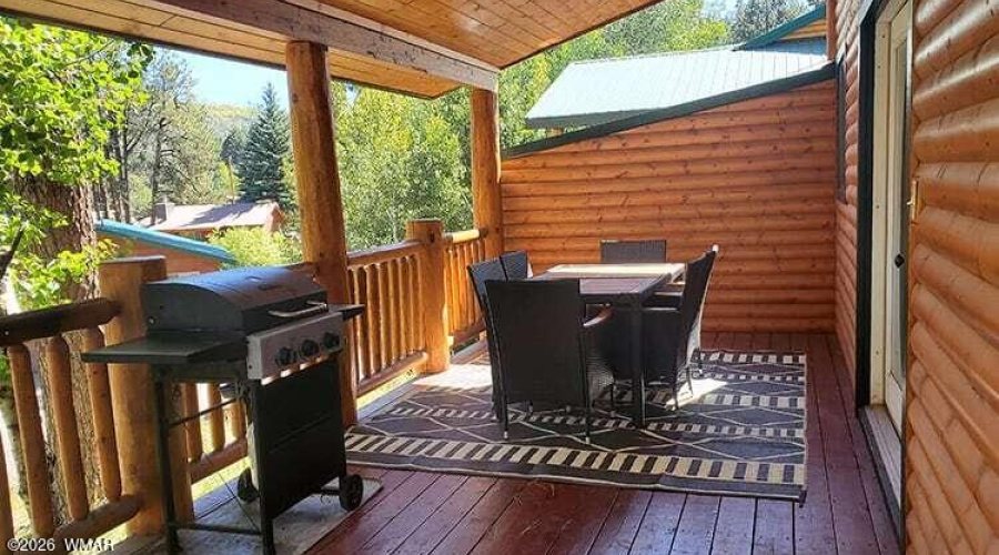 CABIN 83 BACK DECK 2