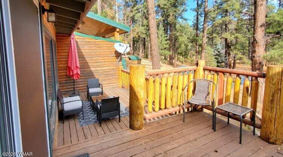 CABIN 82 BACK DECK 2